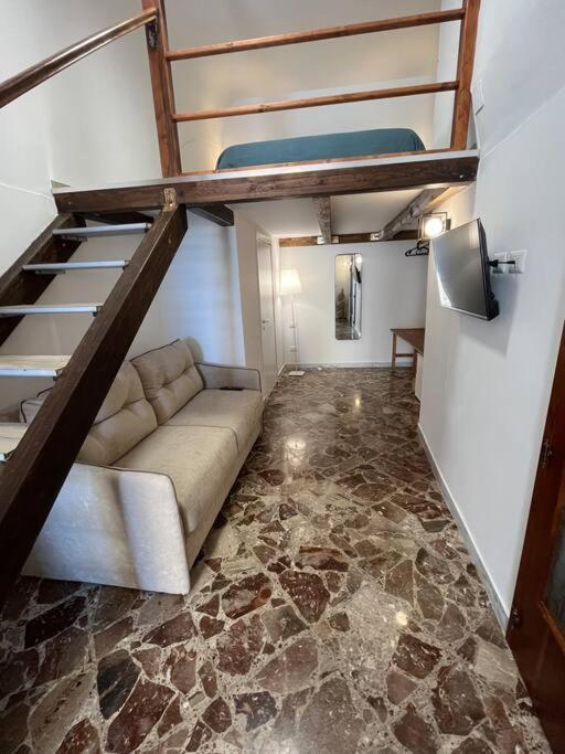 Casa Vacanze Piazza San Pietro Bari Exteriör bild