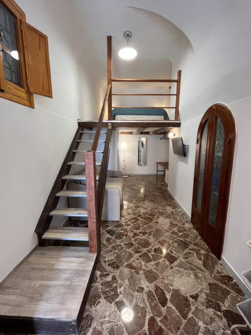Casa Vacanze Piazza San Pietro Bari Exteriör bild
